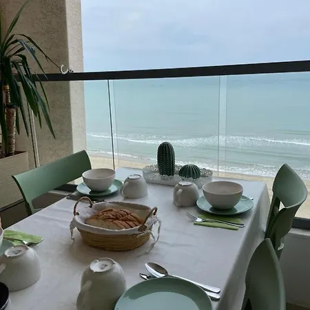 Dm On The Beach, Private Garage Available 아파트 Durrës